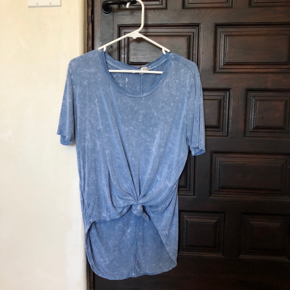 oversized blue tie dye shirt